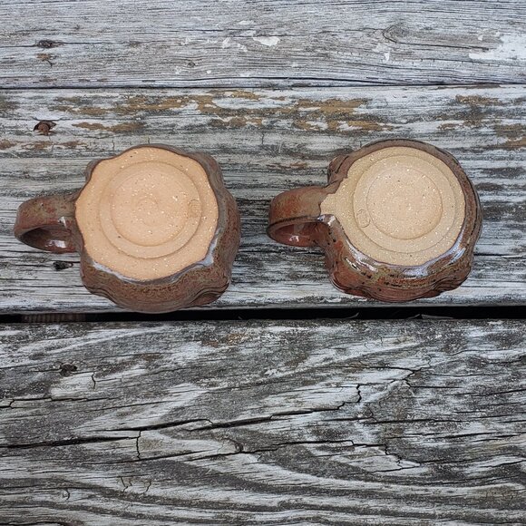 Vintage handmade stamped studio pottery mugs - Picture 4 of 6